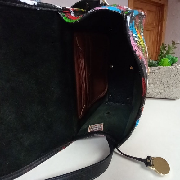 SOLD ON ANOTHER SITE Dooney & Bourke Essex crossbody, 1993 - Picture 10 of 13